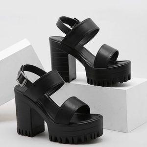 NWOT SHEIN platform sandals